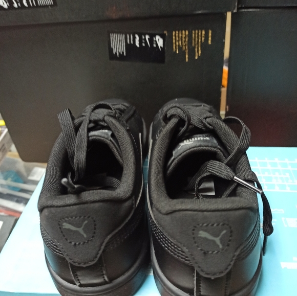 Puma - Picture 5 of 5